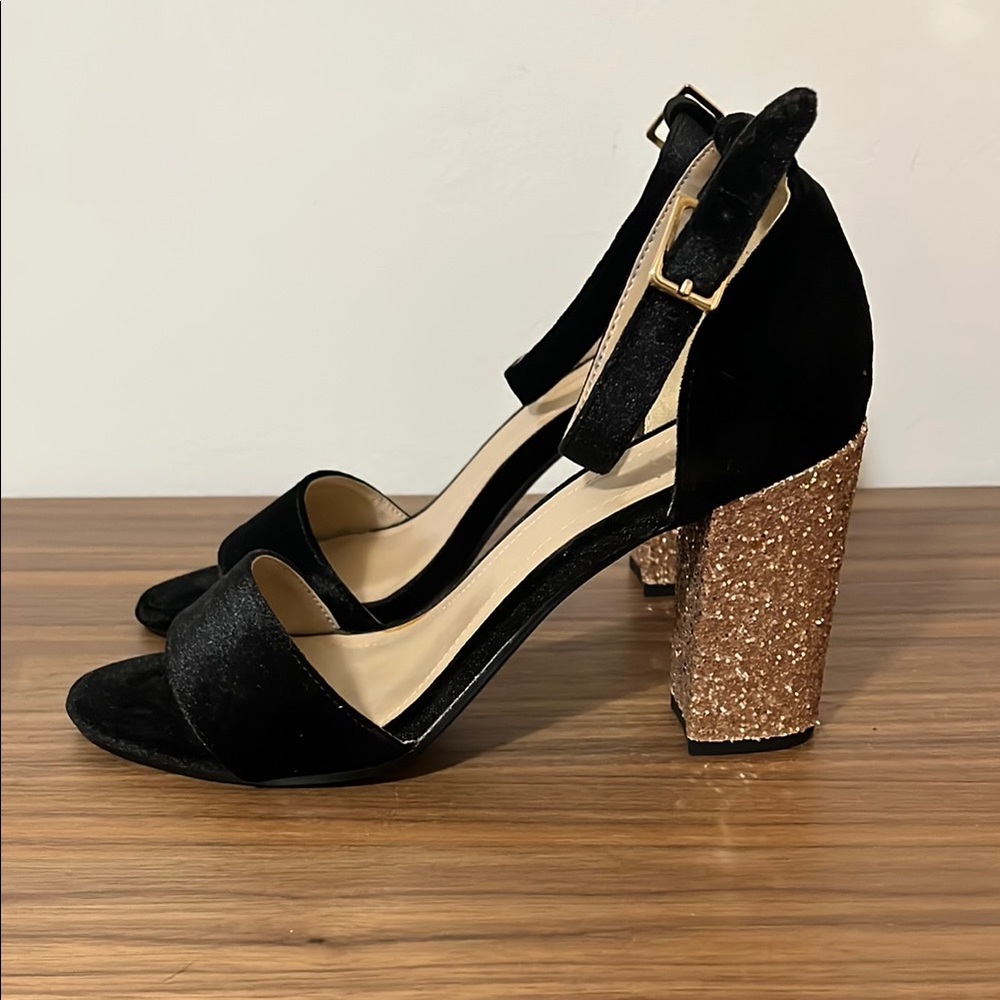 Black and Gold High Heeled Sandals with Ankle Strap